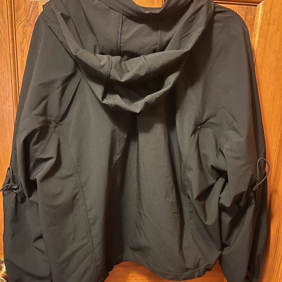 Athleta Stay Fly Windbreaker Jacket - Picture 3 of 3